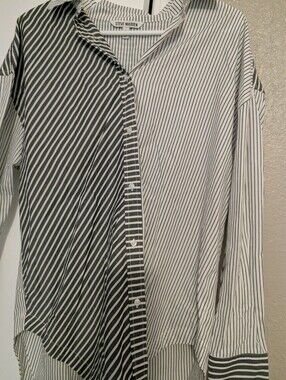 Women's Steve Madden Long Sleeve Button Down Shirt SM